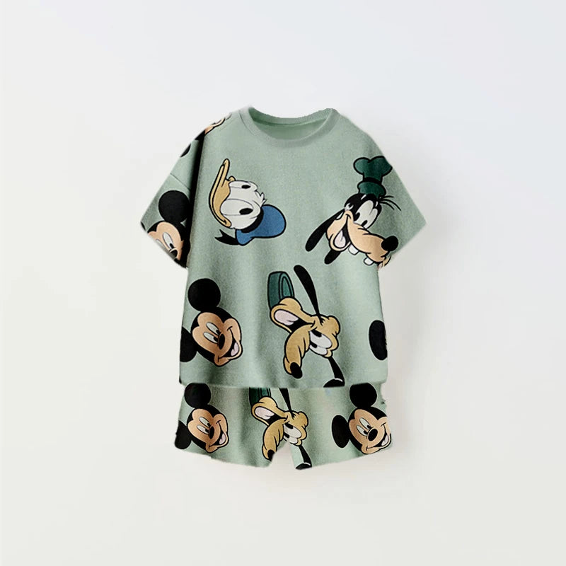 Baby Bubble Donald Duck cartoon print T-shirt and shorts set featuring colorful Donald Duck character illustrations on soft fabric.