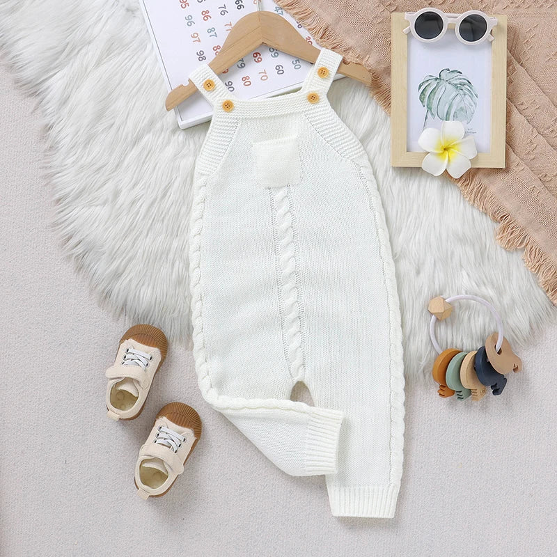 Baby Bubble sleeveless knitted romper, all-season baby clothing, soft and comfortable for warm and cool weather.
