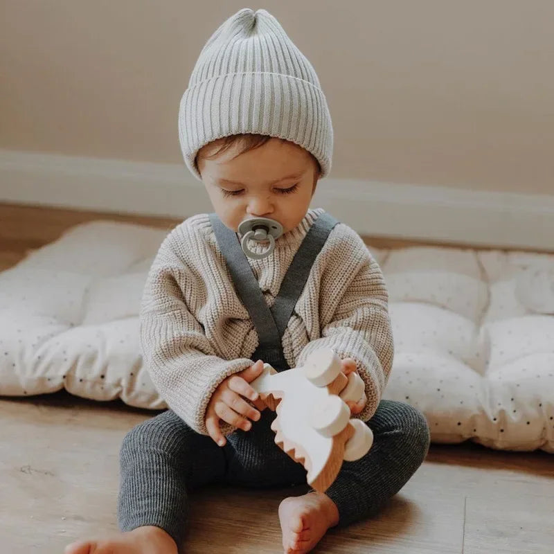 Baby Bubble CLO Baby knit pullover sweater in soft fabric, featuring a cozy, stylish design for infants.