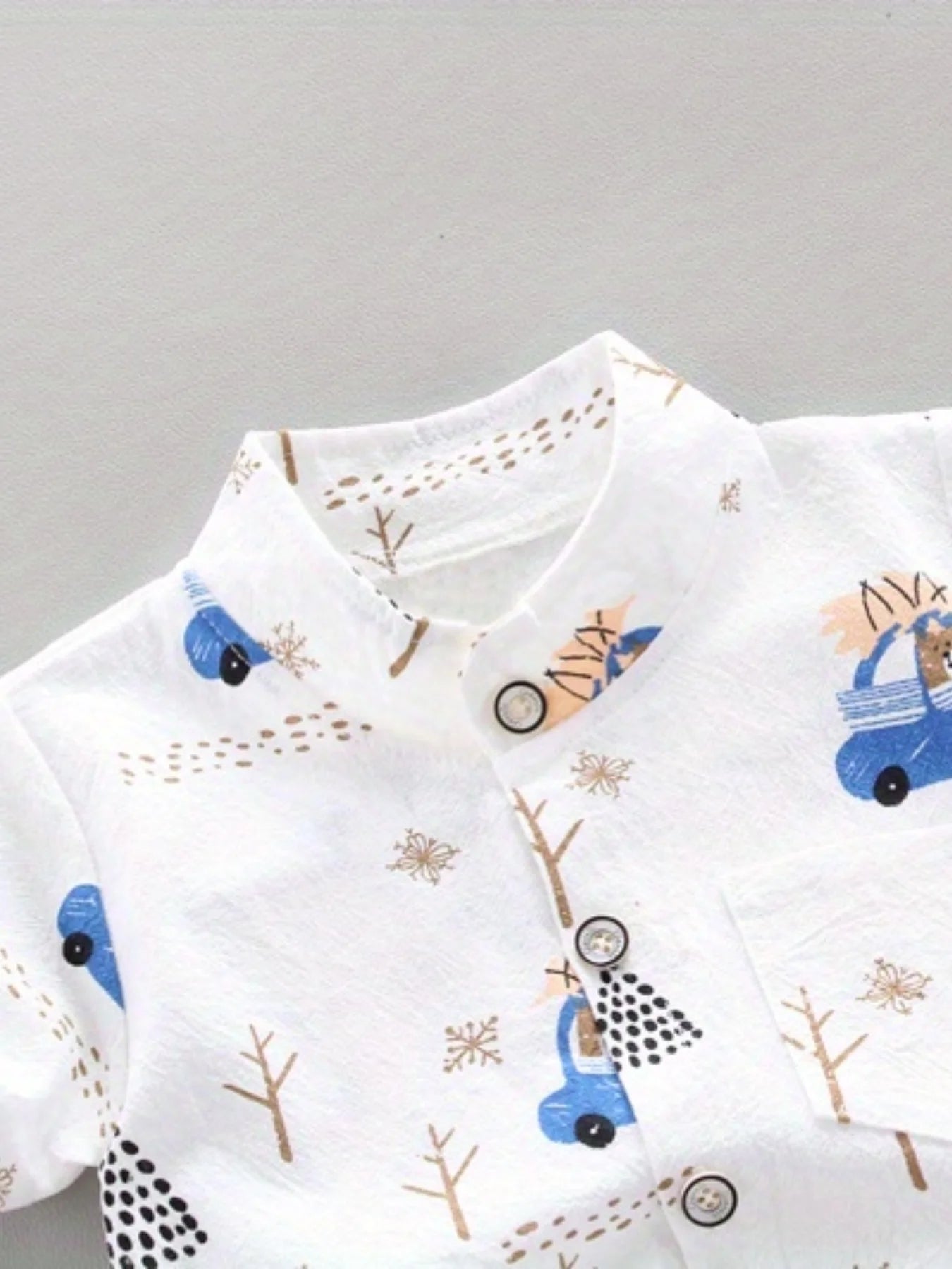 Baby Bubble infant and toddler summer bear print 2-piece clothing set, lightweight and comfortable for warm weather.
