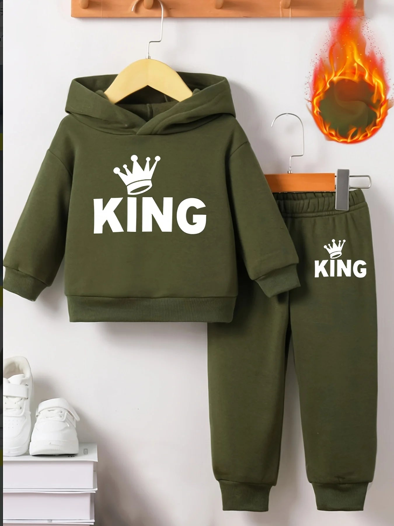 Baby Bubble KING Crown fleece hoodie and pants set, stylish baby sportswear in soft fleece, two-piece hoodie and pants outfit.
