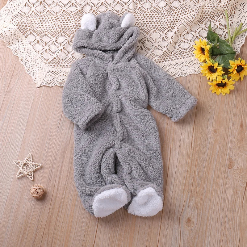 Baby Bubble cartoon bear romper, cozy autumn playsuit for infants with adorable bear design, soft and comfortable for babies.
